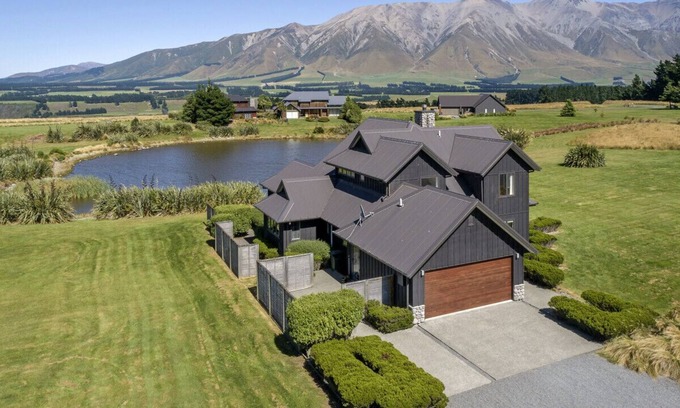 Windwhistle Ski Chalet | Luxury Chalet at Terrace Downs - Yuki's Chalet