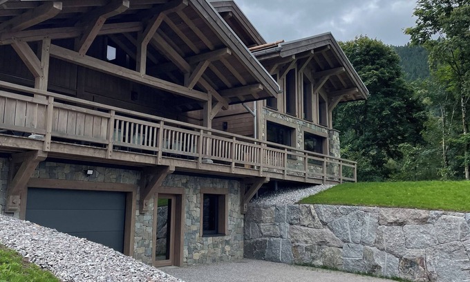 Travexin Ski Chalet | Luxury chalet with SPA area and 90 m2 room for family celebrations,
