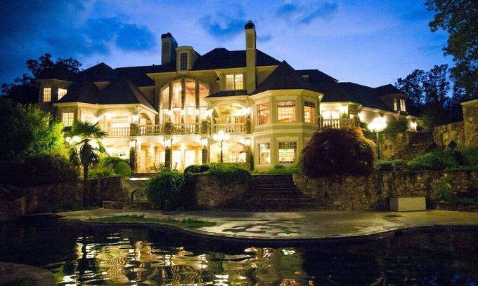 Buford House | Luxury Chateau With Soaring Views Over Lake Lanier