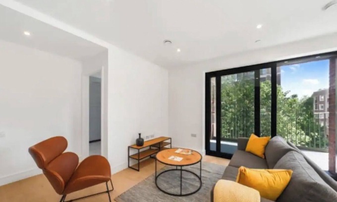 Elephant and Castle Apartment | Luxury Collection - 2 Bedroom 2 Bathroom - Zone 1 - Superhost status