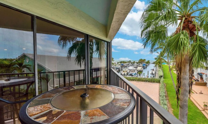 Monroe County Condo | Luxury Condo at Ocean Front Kawama Tower Complex