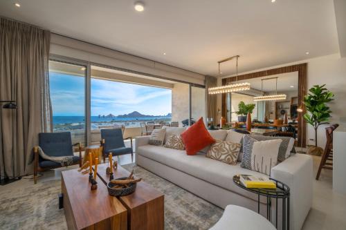 El Tezal Apartment | Luxury Condo with Ocean View, Balcony, and Pool