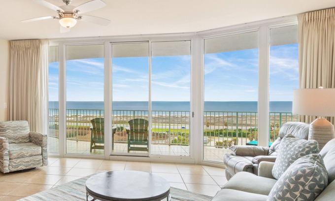 Orange Beach East Condo | Luxury Condo with Beach View | Lazy River