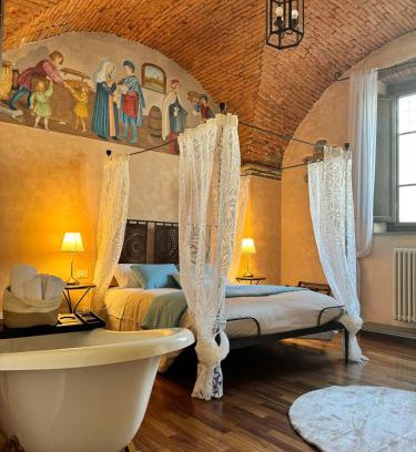 Lucca Historical Center Bed & Breakfast | Luxury Corte dei Nobili
