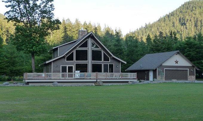 Packwood Cabin | Luxury cottage, perfect getaway to relax or explore the outdoors