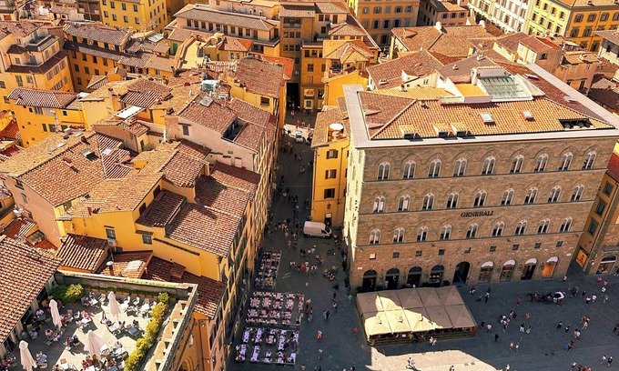 Santa Maria Novella Apartment | Luxury D'Art Apartment Piazza Signoria