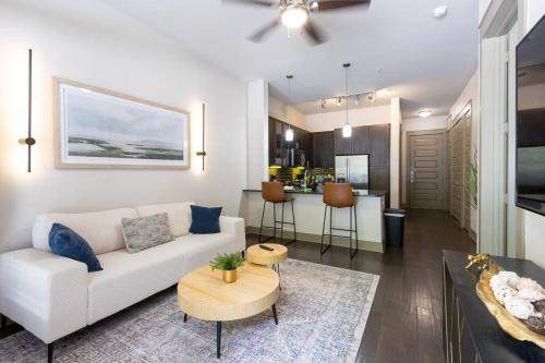 East Downtown Houston Apartment | Luxury Downtown Houston Suite