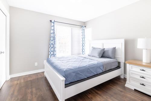 Downtown Cleveland House | Luxury Downtown Townhome Private Garage Unit 6