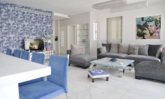 Jaffa Apartment | LUXURY DUPLEX WITH GARDEN AND TERRACE NEAR THE SEA, FREE WIFI