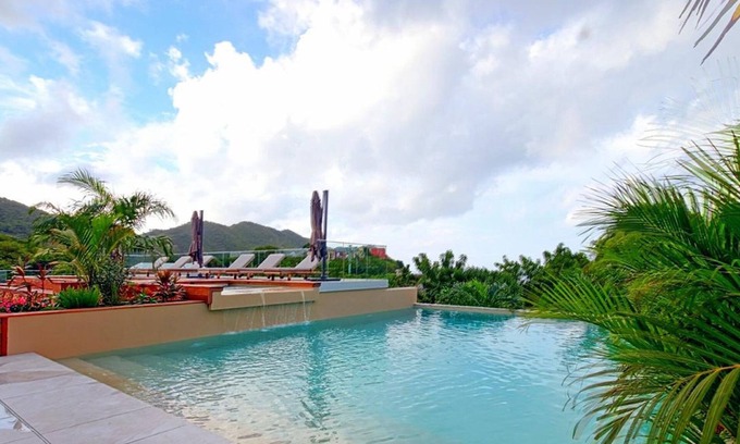 Anse Marcel Apartment | Luxury duplex with private pool, equipped kitchen and Wi-Fi in Anse Marcel