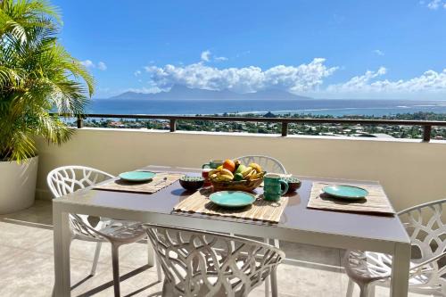 Punaauia House | Luxury Eden & SPA - private jacuzzi - Sunset lagoon view - pool - Wifi