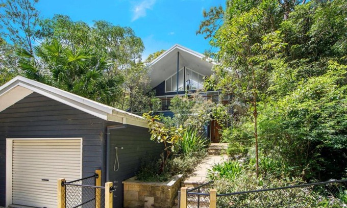 Pearl Beach House | Luxury Escape On Crystal