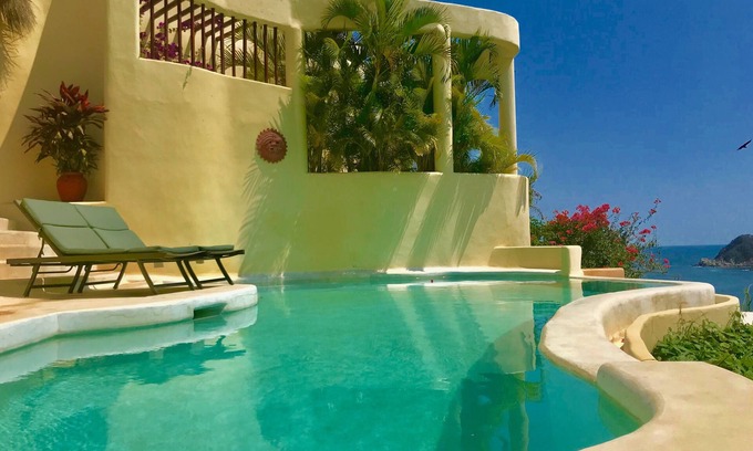 P Chahue Villa | LUXURY EXCLUSIVE OCEANFRONT million dollar view spectacular sunset beach access