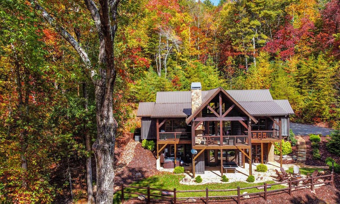 Epworth Cabin | Luxury Family Mountain Escape & Serene Splendor
