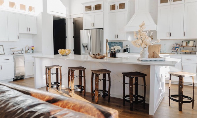 Jamestown Other | Luxury Farmhouse with pool, 2 miles from Jamestown Marina!