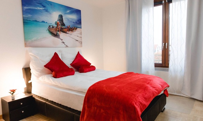 Rhein-Erft-Kreis District Apartment | Luxury flat between Cologne and Bonn, airport & trade fair shuttle