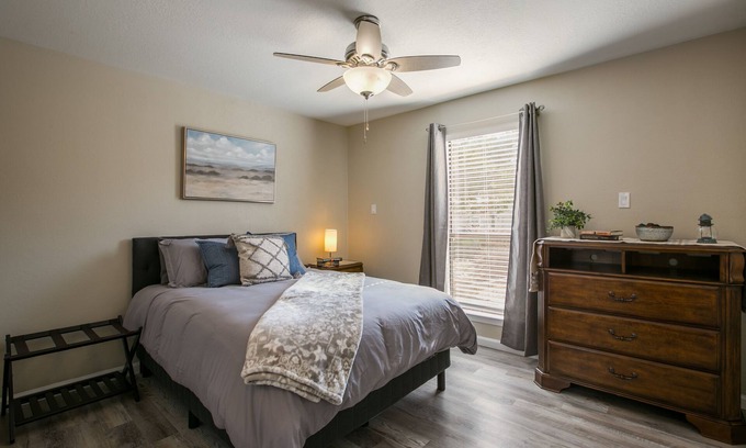 Cibola Addition Apartment | Luxury Foothills Apartment 15 Minutes to Balloon Fiesta Park!