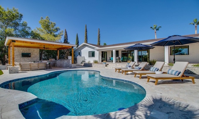 Fountain Hills House | Luxury Fountain Hills Home w/Breathtaking Views!