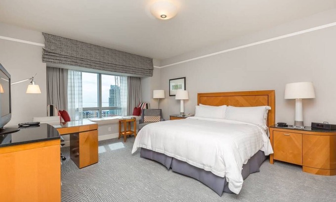 Brickell Apartment | Luxury Four Seasons Condo | Free Valet & Gym