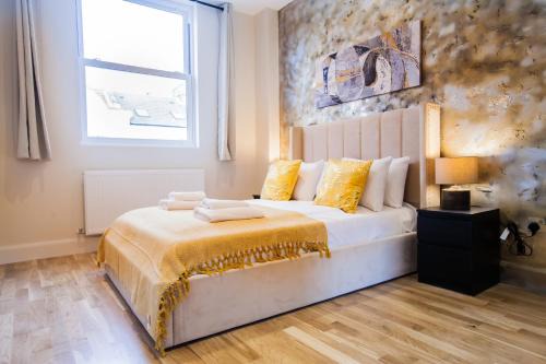 Fulham Broadway Apartment | Luxury Fulham 3 bedroom Garden House