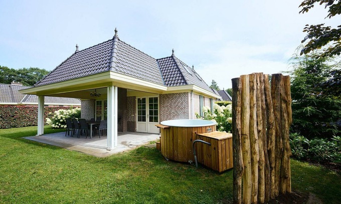 Voorthuizen House | Luxury fully furnished villa for 8 people with a lovely private Jacuzzi.