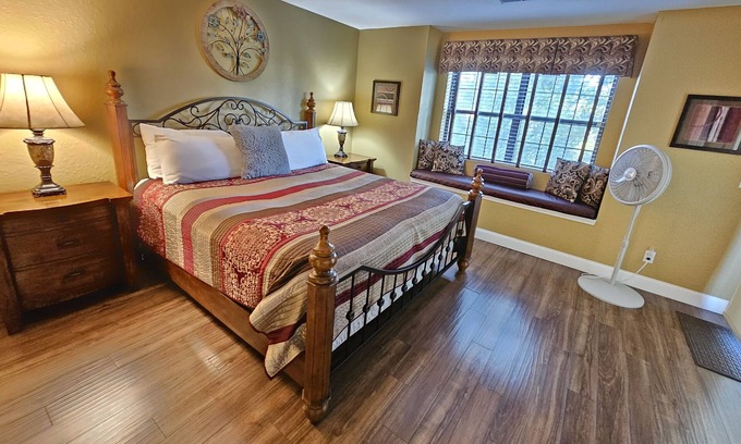 Branson Condo | Luxury Getaway Branson Suite at the Greens at Thousand Hills! Great Rates!