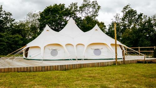 Crowhurst House | Luxury Glamping Retreat in Battle
