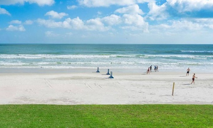 Ponce Inlet Condo | Luxury ground floor apartment in exclusive Ponce inlet