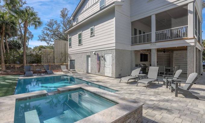 North Forest Beach House | Luxury Group Getaway Family Friendly steps to beach Spa Elevator more.