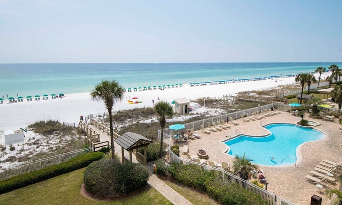 Destin Condo | Luxury Gulf Front Condo with Breathtaking Views and Resort Amenities!