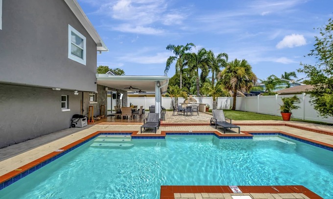 Bay Crest Park House | Luxury Heated Salt Pool House in Perfect Location
