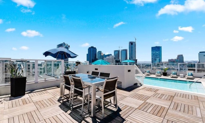 Historic Core Condo | Luxury HighRise Condo | DTLA | Crypto Arena | LACC