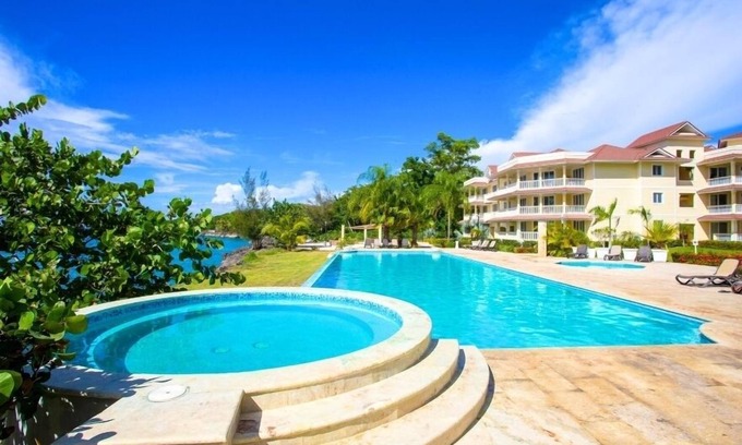 El Batey Condo | Luxury Hispaniola Beach 3 BR OceanView Condo Beach
