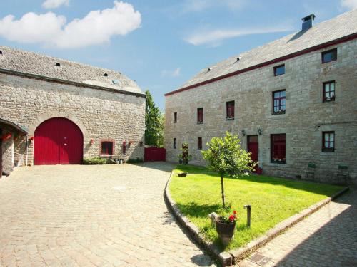Monville House | Luxury Holiday Home in Melreux-Hotton with Sauna