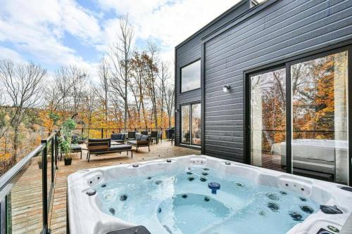 La Conception Ski Chalet | Luxury Home in a Resort- 12 min to Mont Tremblant