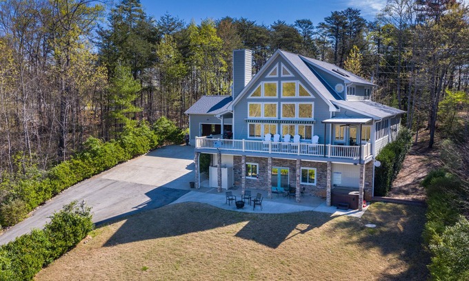 Sunset Cove House | Luxury Home with Amazing Lake and Mountain View, Lake Access, Arcade Game Room