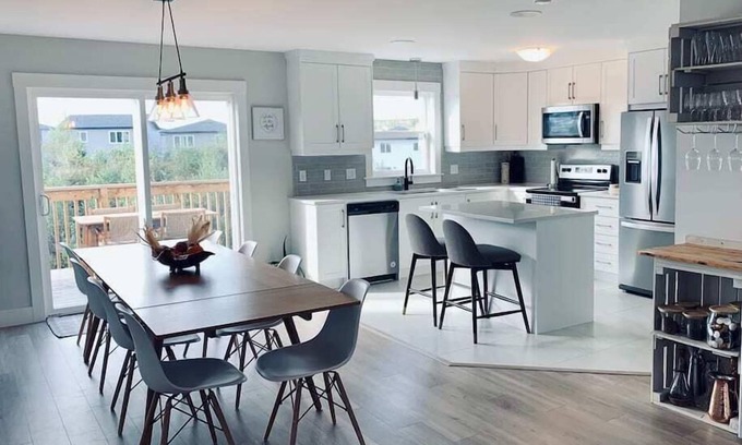Halifax House | Luxury Home with Gym, Sauna, Patio, and AC