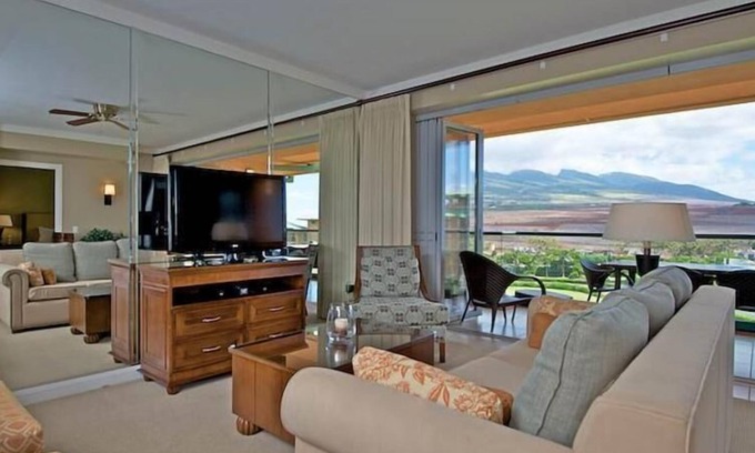 Honokowai Condo | Luxury Honua Kai "Penthouse Level" Condominium - Konea 814