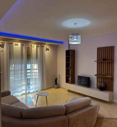Mbrostar-Urë Apartment | Luxury House Fieri