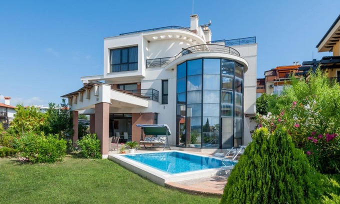 Budjaka Villa | Luxury House on Buzhaka
