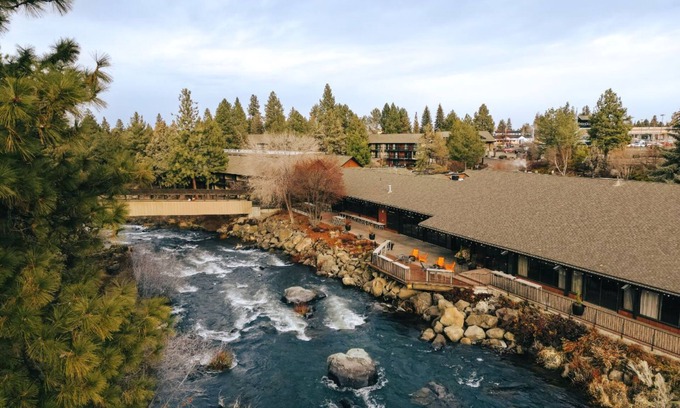 Orchard District Apartment | Luxury in Bend, OR | Guestroom + Nature Experience