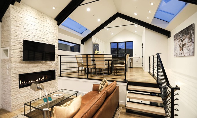 Deer Valley House | Luxury in Old Town, Walk to Main St. and Town Lift, Forever Views!nn