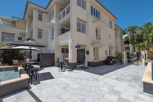 Noosa Heads Apartment | Luxury in the Heart of Hastings street 628