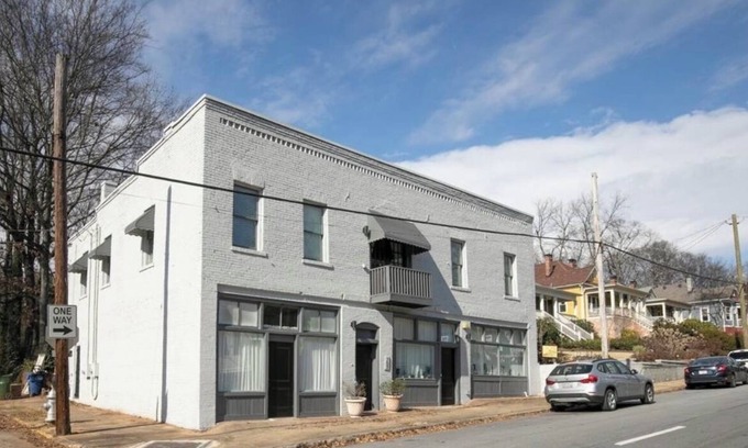 East Side Condo | Luxury in town condo that feels like home
