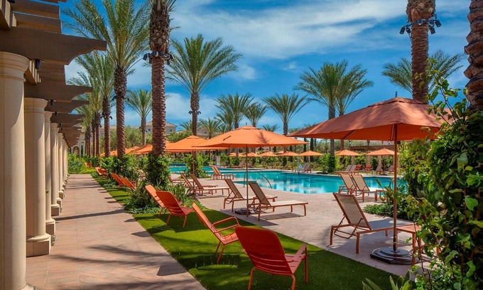 Irvine Apartment | Luxury Irvine Spectrum 2 bedrooms 2 Bathrooms Kitchen pool Apartment
