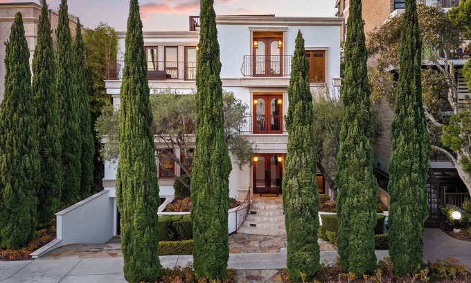 Village of La Jolla House | Luxury La Jolla Escape | Oceanview + Rooftop