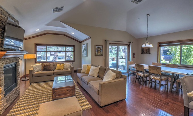 South Lake Tahoe House | Luxury Lake Tahoe Adventure: Tahoe Woods #703