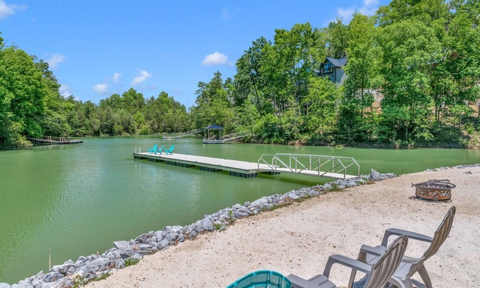 Sevierville Cabin | Luxury lakefront home with private pool, hot tub, & free attraction tickets