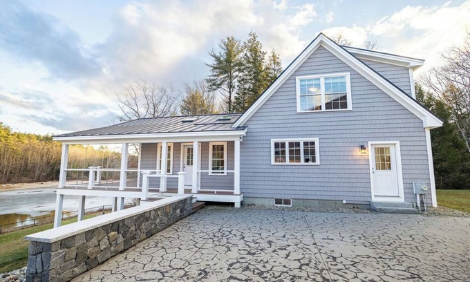 Standish House | Luxury Lakefront Retreat on Sebago Lake, Sleeps 12!