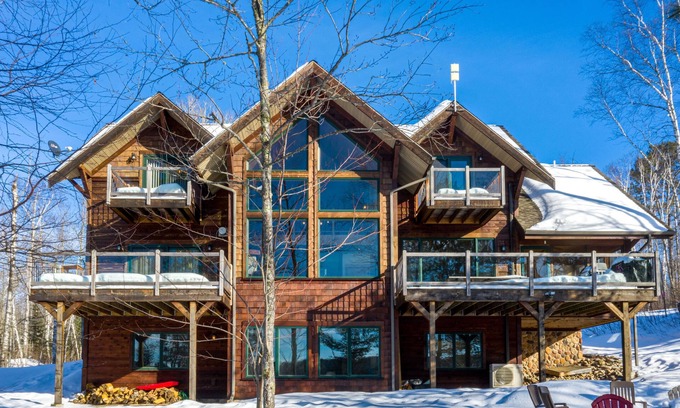 Embarrass House | Luxury Lakeside Living with Sauna; Ski/Golf/Bike/Hike/Kayak